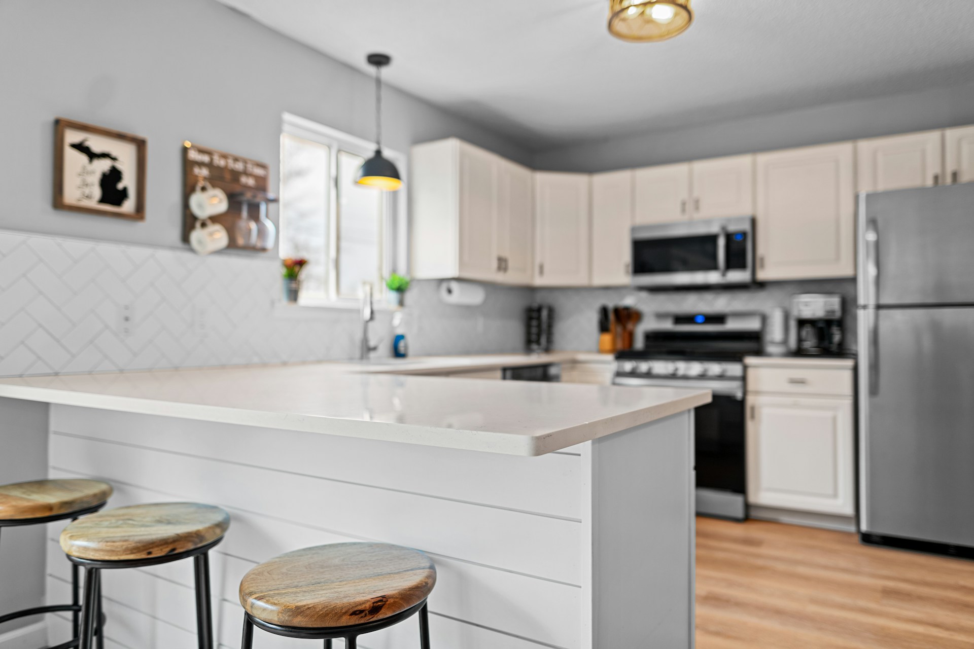 Is It Time to Repaint Your Kitchen? Signs You Should Look For